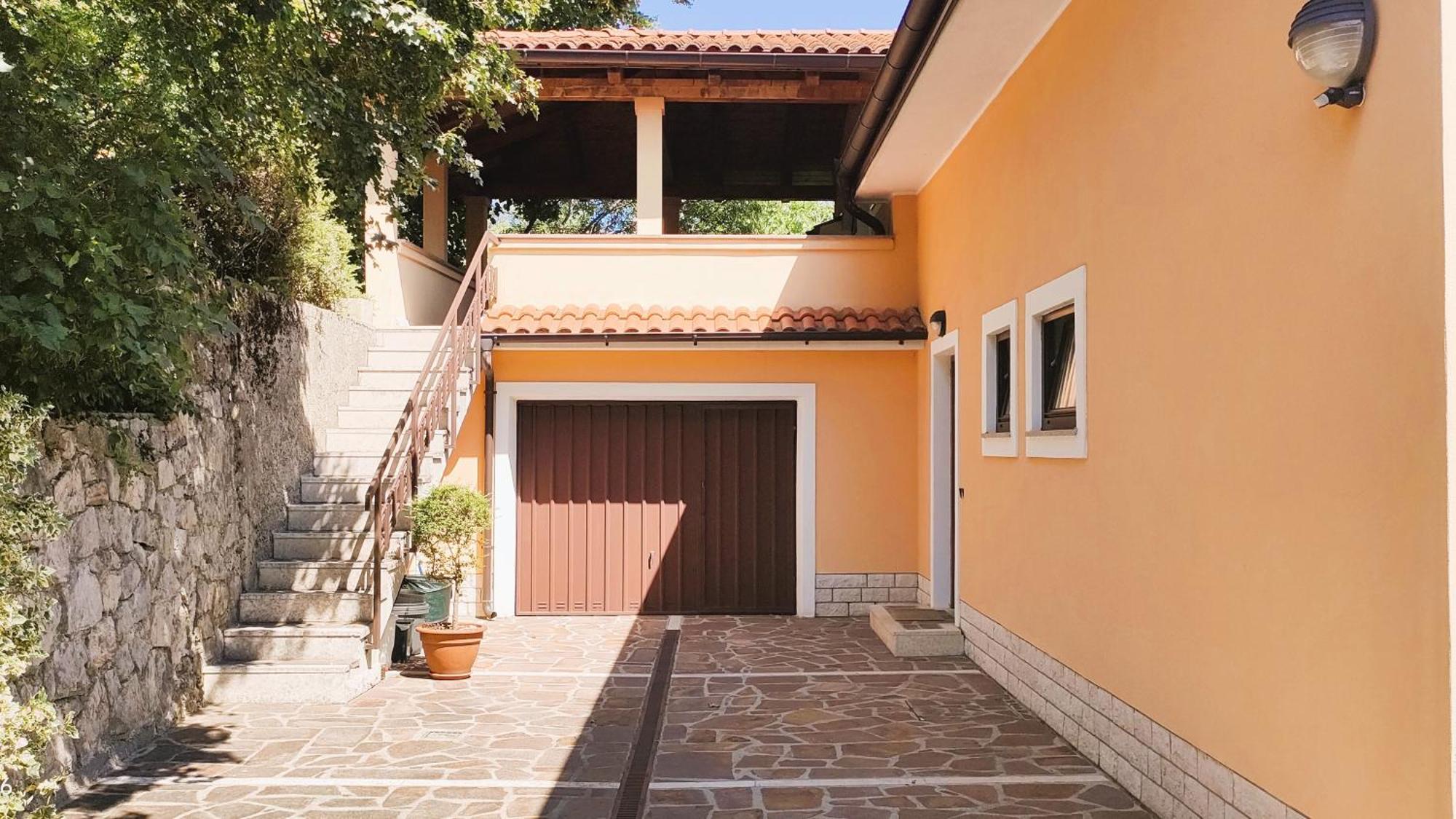 Pergola *
